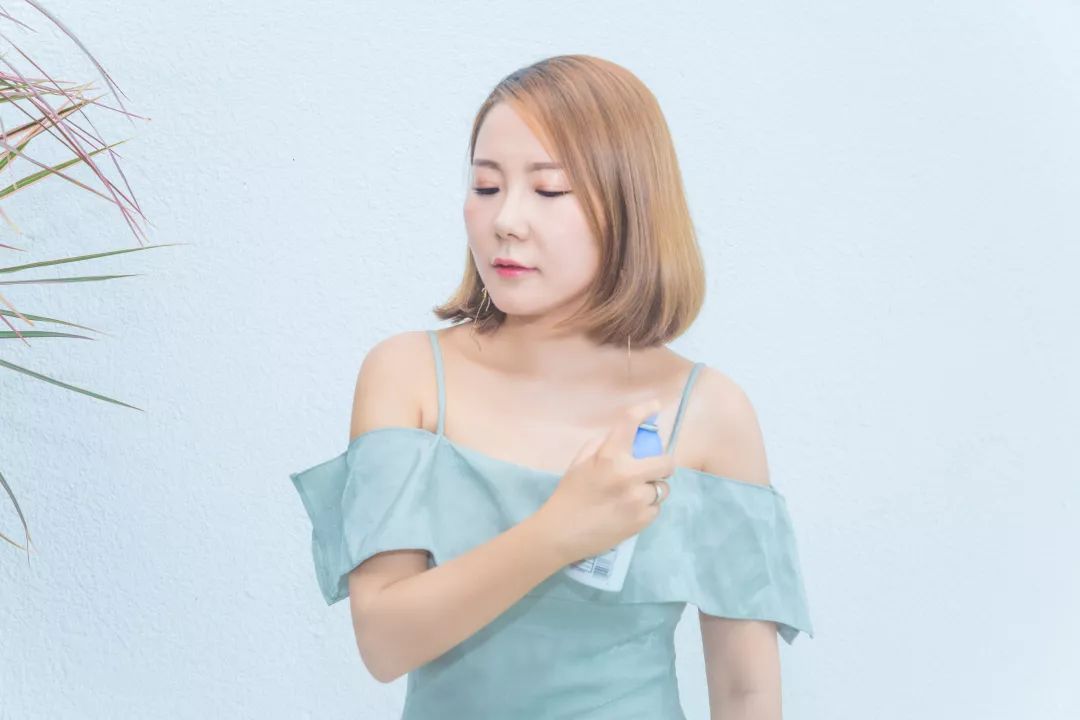 女明星着装拼了_女明星防晒招数_宋轶防晒方法