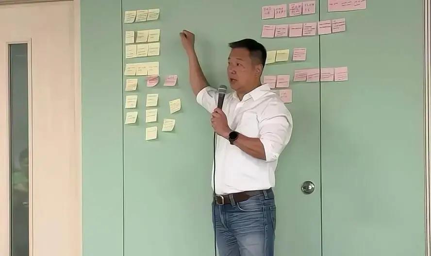 蔡子健 复出 新剧 COURT 香港男星 17年淡出 转型财务策划 大学老师 杜琪峰 邀请 演员心态变化 岁月留痕 中年_蔡子健 退出娱乐圈
